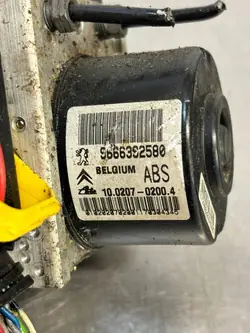 ABS Jarru Pumppu Ohjainyksikkö Peugeot Citroen 9666392580