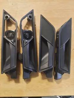 Vasen Etu Sisäkahva Skoda Fabia III