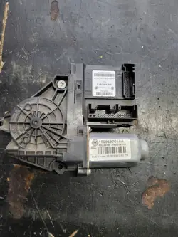 OEM 1T0959701AA Etuikkunan nostin - Skoda