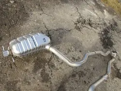 Silenciador Mercedes-Benz E C207 W207 A2074913101