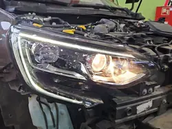 Oikea Ajovalo Renault Megane IV 2016-2020 OEM 260100141R