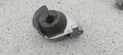 Support d'échappement gauche OEM 68440477AA pour Jeep