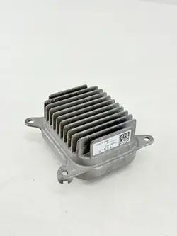 Contrôleur LED phare Tesla Model 3 2020 OEM 153292502C