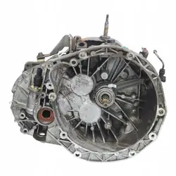 Manuaalivaihteisto Nissan Primastar X83 1.9 DCI PK6021 3201000QCR