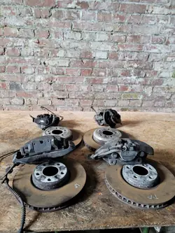 BMW OE 44/24 60/36 348mm jarrulevyt & puristimet sarja