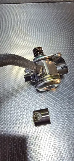 Pompa carburante MERCEDES-BENZ A35 W177 2.0T AMG A2600700500