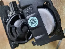 OEM 8W5035399D Vänster pelarhögtalare för Audi A4 B9