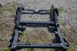 Travesaño de bastidor trasero OEM TYLNIA CZĘŚĆ RAMY BELKA