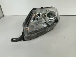 Farol esquerdo Skoda Rapid 5JA 12- Xenon