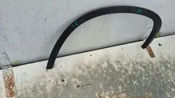BMW X1 E84 Etu oikea lokasuojan lista