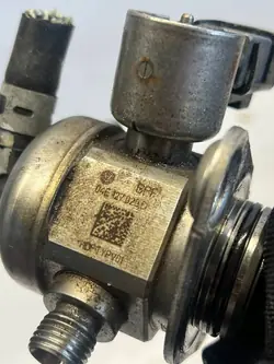 Pompe à carburant haute pression OEM 04E127025D Audi A3 S3