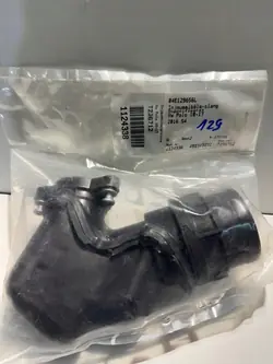 VW POLO VI AUDI SKODA Ansaugschlauch 04E129656L