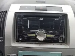 Toyota Corolla Verso II Radio OEM XER6872 - Käytetty