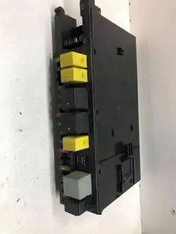 Mukavuusmoduuli OEM 2115454601 Mercedes E W211:lle