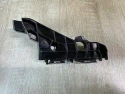 Suporte de para-choque dianteiro direito Lexus IS200T IS300H III