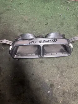 Silenciador Hyundai OEM 255658 para Tucson III FL