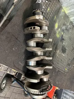 Kampiakseli Mitsubishi OE OEM BBK4695 - Käytetty
