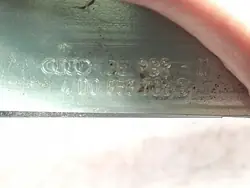 OEM 4D0853704B Höger Taklist för Audi A8 D2