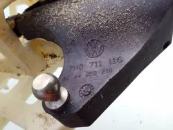 Växelspak OEM 7H0711116 - Begagnat Skick