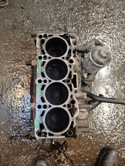 Bloc moteur OEM 03L021A pour VW Passat Golf 2.0 TDI