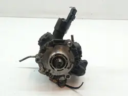 Ruiskutuspumppu 9685705080 5WS40380 Volvo V50 I