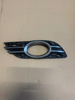 MERCEDES W211 Bouchon de Pare-chocs Halogène Gauche A2118850822