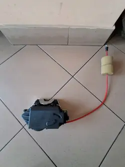 MERCEDES ML W164 Baklucka Lås A1647400635