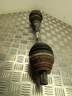 Drivaxel Škoda SUPERB III 2015 Främre Vänster OEM 3Q0407271AA