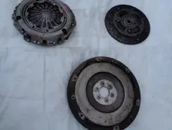 Kytkinpaketti PEUGEOT 208 1.6 BLUEHDI