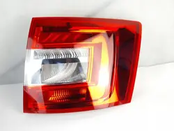 Rücklicht Kotflügel Skoda Octavia 3 III Kombi Rechts 5E9945096B