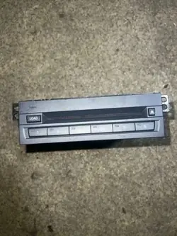 BMW X5 E70 CD-vaihtajan Lukija OEM 9133085