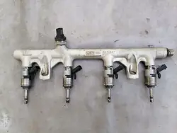 Rampe de carburant VW Golf 8 VIII 2.0 TSI