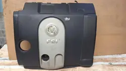 Tampa motor VW OEM 03C129607N para Golf V Variant