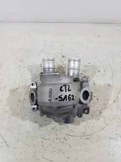 Porsche Termostaatin Kotelo OEM 94610618031