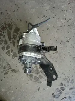 Extra vattenpump Mercedes-Benz