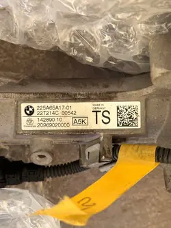 Ohjaustehostin BMW 2 G42 3 G20 G21 4 G22 G23 xDrive 3210 5A65A17