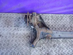 OEM Zawada-268969- Bakaxelbalk för Renault
