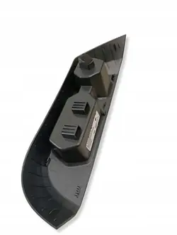 Bouchon de coffre gauche OEM 5NN868253 - Occasion