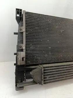 FIAT LINEA 1.3 M-JET Intercooler Radiateur d'Eau