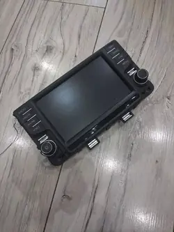 Radio VW Polo V usado OEM 6C0919603A