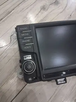 Begagnad VW Polo V radio OEM 6C0919603A
