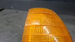 Clignotant droit avant Mercedes Vito OEM KIERUNKOWSKAZ