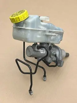 Cylindre maître de frein OEM 7E0611303B pour VW Transporter