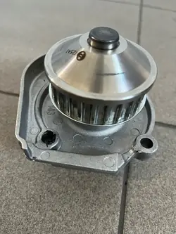 Pompe à eau Bosch, refroidissement moteur
