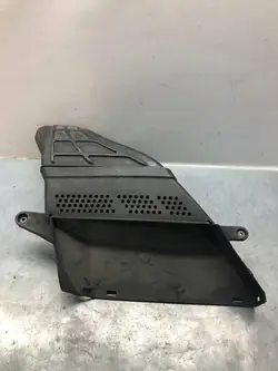 Audi A5 8T Luftansaugung 8K0129618E