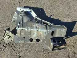 OEM 7657536754 Etu vasen kisko Polonez/Fiat 125