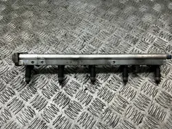 Trilho do sensor de pressão de combustível Volvo V50 C70 S40 2.5T