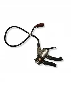 AdBlue-suutin OEM 4H0131113E Audi Q5 Liftille