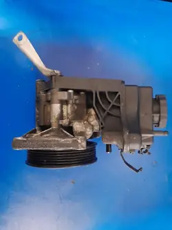 Servostyrningspump Mercedes Sprinter W906 Vito Viano