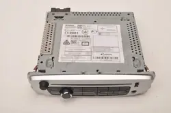 Radio Renault Megane III OEM 281152275R - Usado